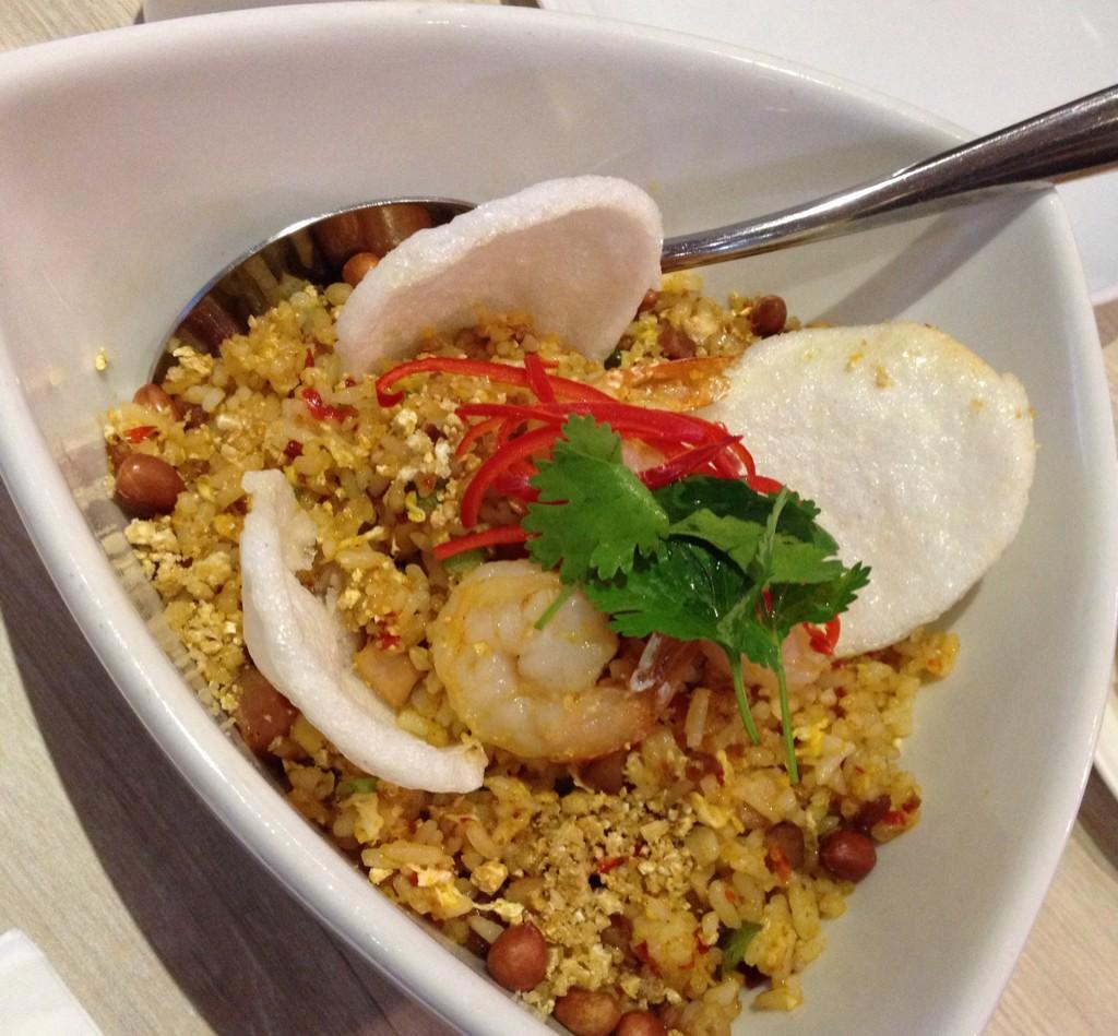 BoonTongKeePH's tweet photo. Sambal Fried Rice! With the mix of textures, flavors, and of spice, this is a dish that will wake up all your senses! http://t.co/GmxnBTa1KP