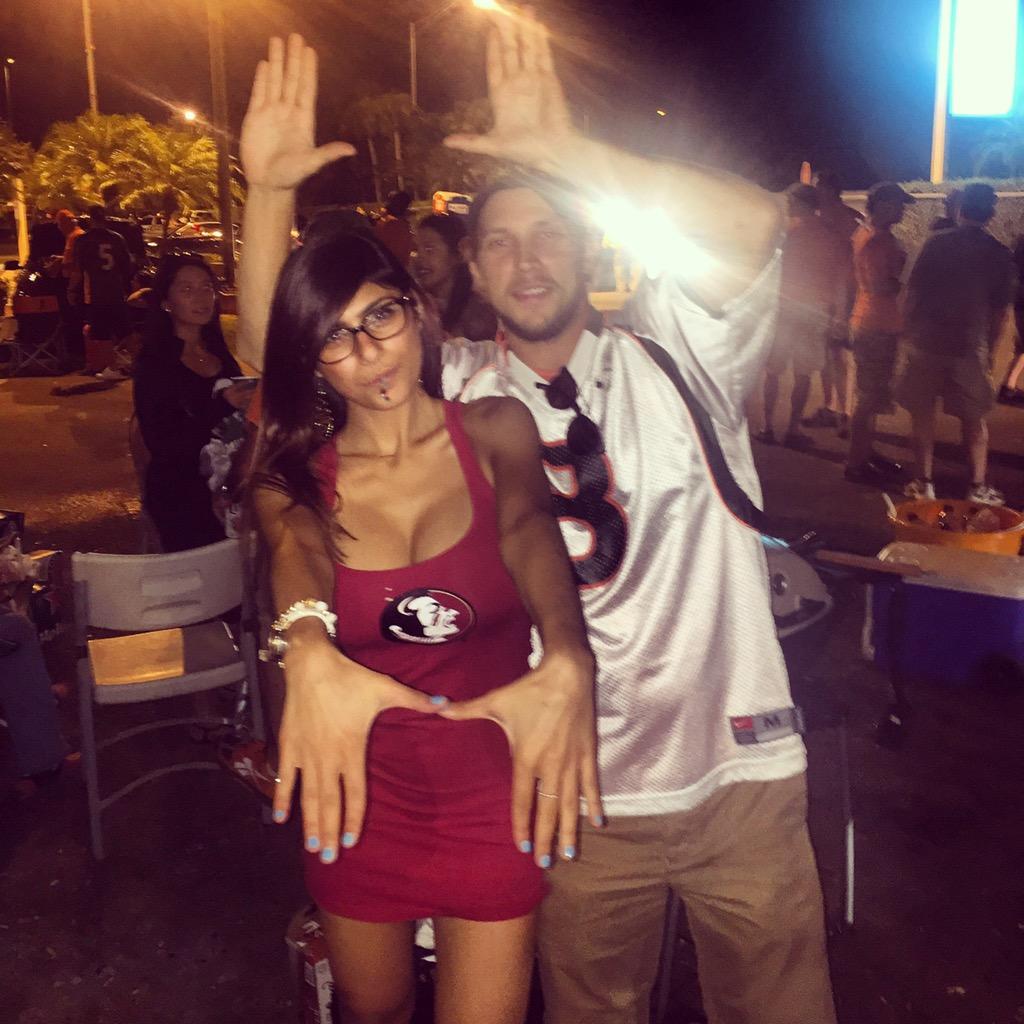 Mia K. on Twitter: "#fuckUrightinthepussy http://t.co/rZTNnMrlbF"