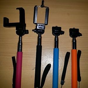 Acc_GadgetID's tweet photo. Tongsis Holder U &amp; Holder L - IDR 65k belum ongkir, mau? pin:2761E7FD 082112996091 #barang2online #tongsis #selfie http://t.co/iahwCZ3dCw
