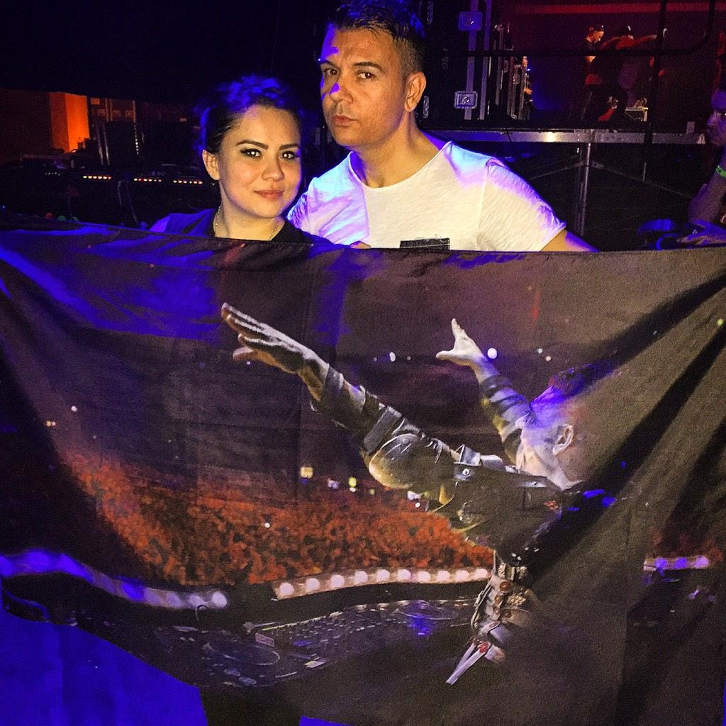 djtechnoboy's tweet photo. I love my fans #TSOQLA http://t.co/2Kj607pjIO