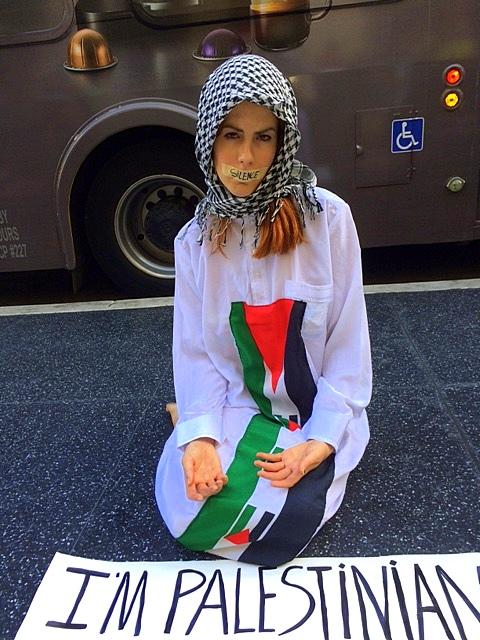 _Jil_Love's tweet photo. The Gaza Blood and Rubble Bucket Challenge happened today on Hollywood Blv
#JilLoveRevolution #RubbleBucketChallenge http://t.co/xMQbSKTMQM