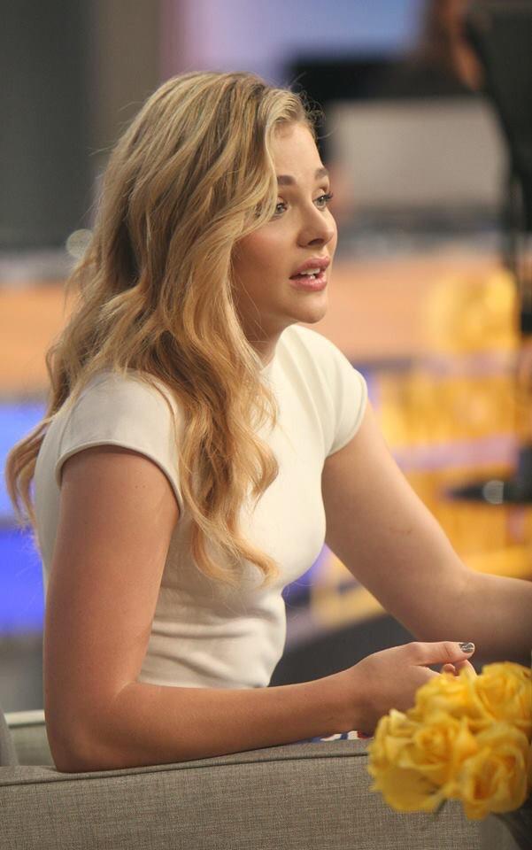 Chloë Moretz (@moretzangelz) on Twitter photo 