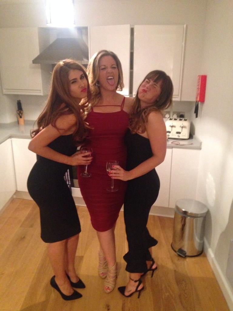 Bradhunter10's tweet image. London night out with the chaps and females. #MessyNight