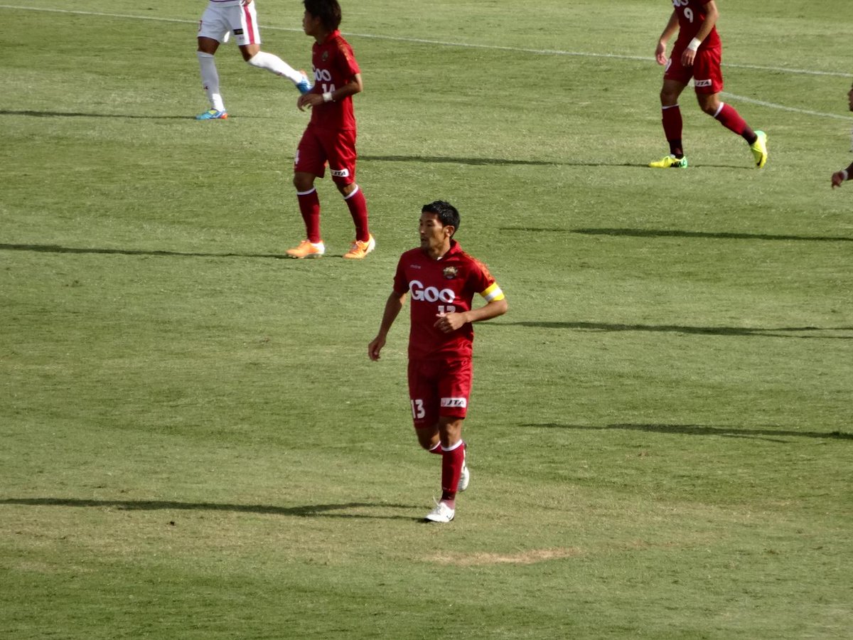 コミュサカ 管理人 Fc琉球 13 小寺一生選手 沖縄かりゆしfc Fc琉球と所属し 沖縄サッカーと共に歩いた5年間 かりゆしが解散したり Fc琉球がゴタゴタした時でもチームを離れなかった 今季はフロントとしてもチームを支えました コミュサカ Http T