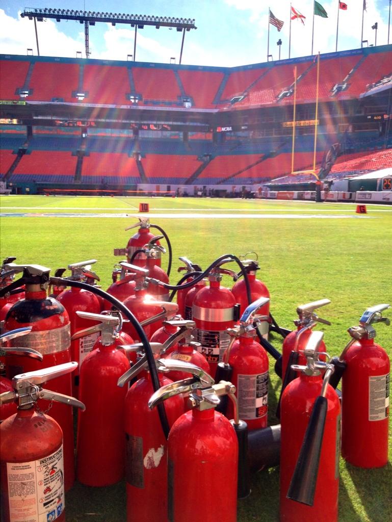 Ninelg98233828's tweet photo. I guess last night they were preparing for more fireworks at the FSU vs Miami game. Another win for FSU #ABCCFB http://t.co/gSyJF8touh