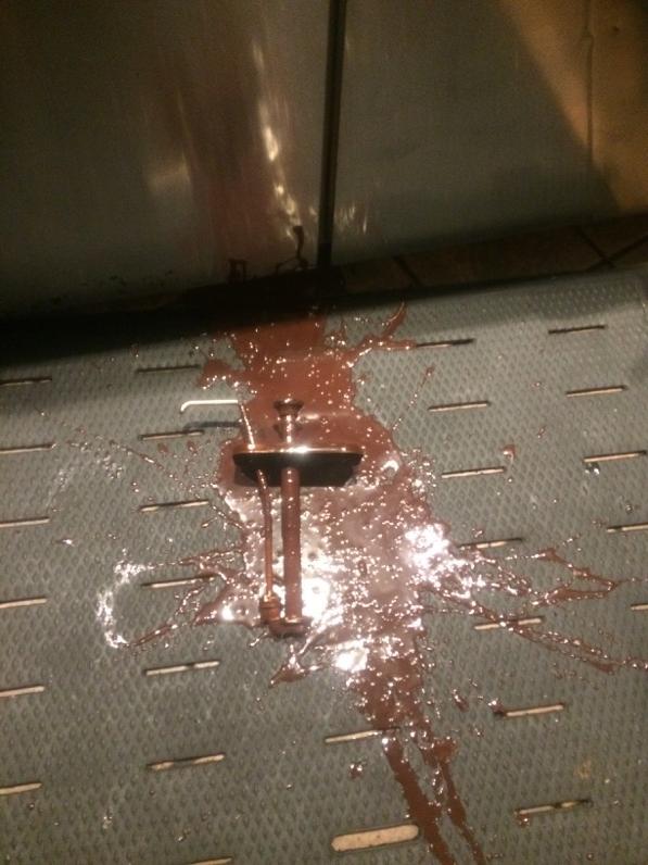 Lady_Ristretto's tweet photo. Yelp, this just happened after doing floors, in the middle of a rush, with only 2 of us on the floor. #whyevenbother http://t.co/Ocl1Eyyrr0