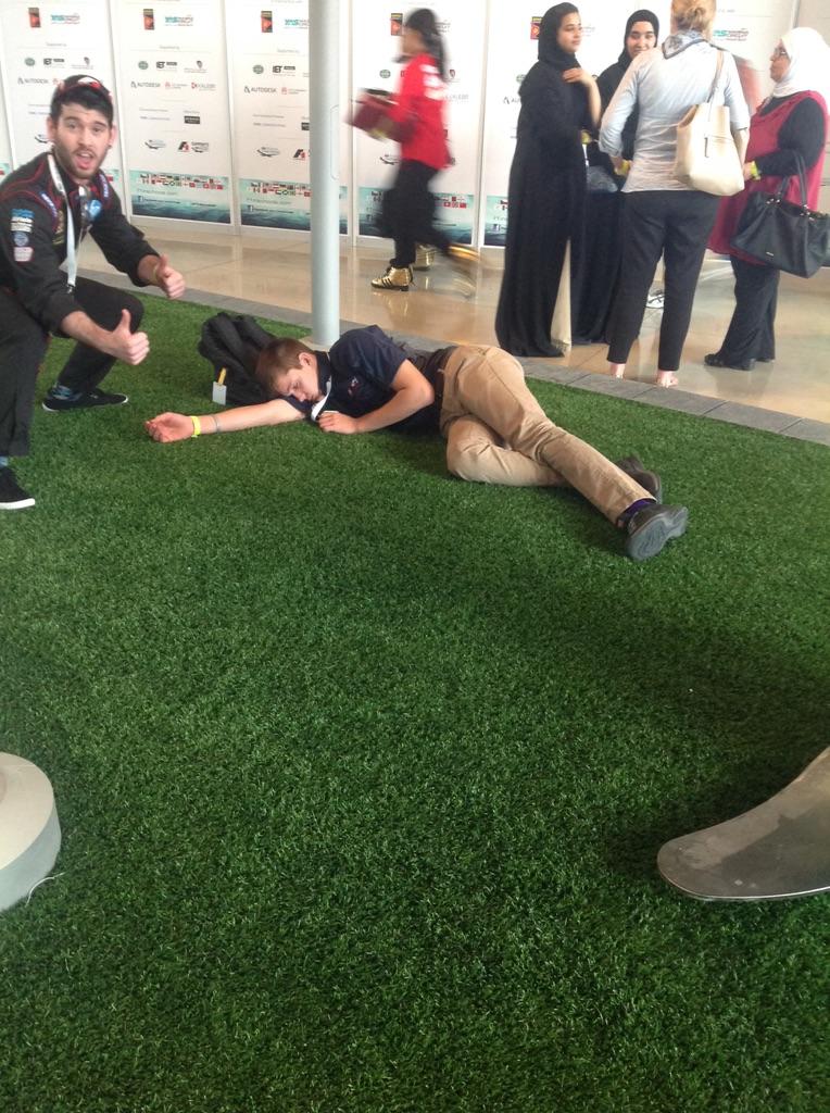 photonracing's tweet photo. @infinityf1 afternoon nap #F1inSchoolsWF #banter http://t.co/X7JA3paxVO