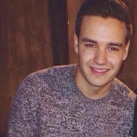 SmilxofLiam's tweet photo. Il est fucking NDKSKBDJS il ressemble a Liam de 2012 😭😭😭
#MTVStars One Direction
#MTVStars One Direction http://t.co/w7lcARLMdv