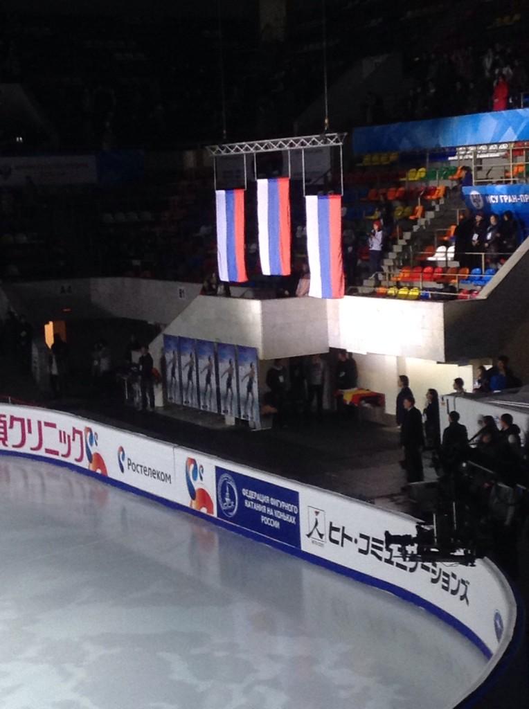 StarkovaVishnya's tweet photo. Немного о пьедестале в парном катании🙊🇷🇺🇷🇺🇷🇺
Мы чемпионы✨💪
#CoR14 #CoR2014 #rostelecomcup #RostelecomCup2014 http://t.co/YmLdXhxEIW