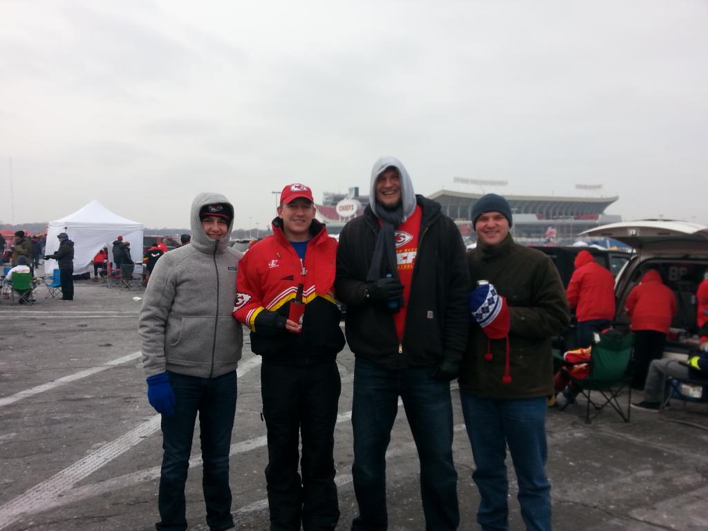 VeskoFilchev's tweet photo. Let's go #CHIEFS http://t.co/c9wpE00TYM