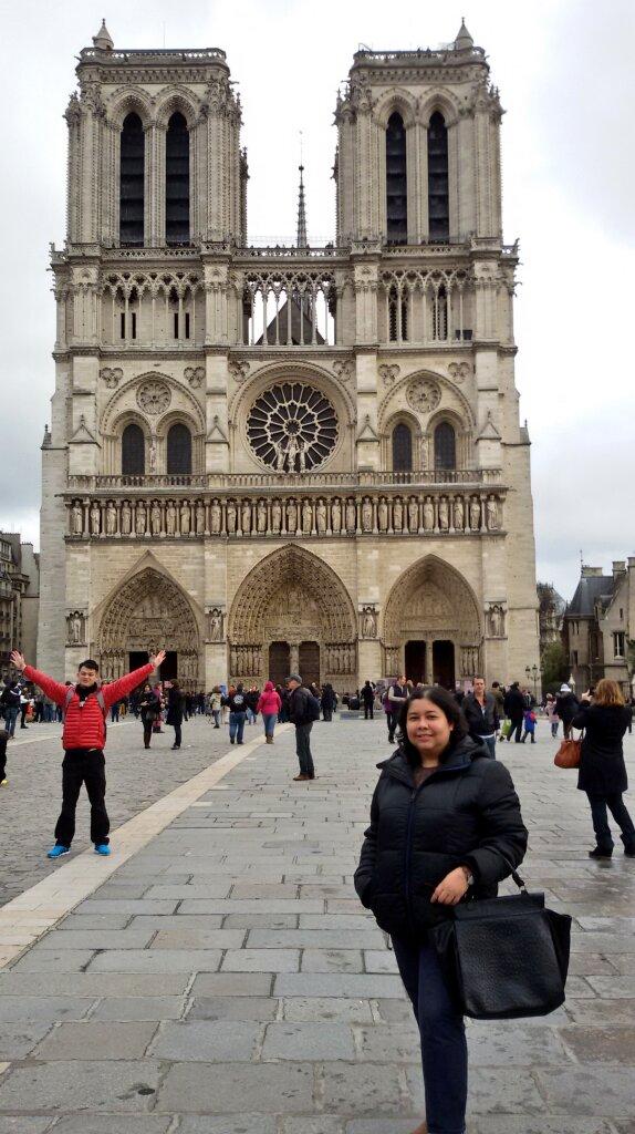 igeazmin's tweet photo. Notre dame, France. Seindah bayangan http://t.co/gYdU84fCdG