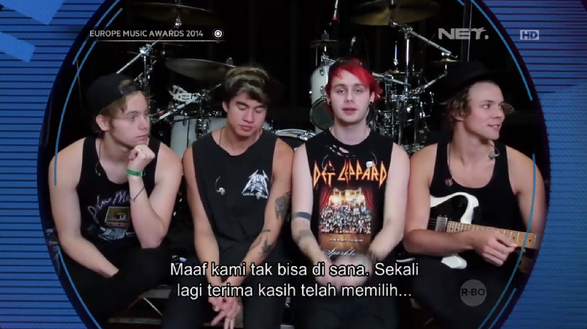 thypawsss's tweet photo. Yeay!❤"@netmediatama: Pemenang Best New Act: 5 Seconds of Summer #MTVEMAonNET http://t.co/WM18UyAa7q"