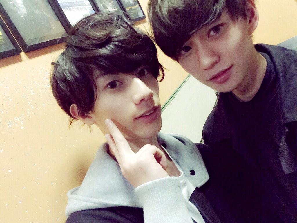 木津 つばさ from XOX on Twitter \u0026quot;りくとケビンともっと仲良くならないと(;_;) ってか全員高校二年生だよ!すごくない?!😳 はぁー、ふたりとも