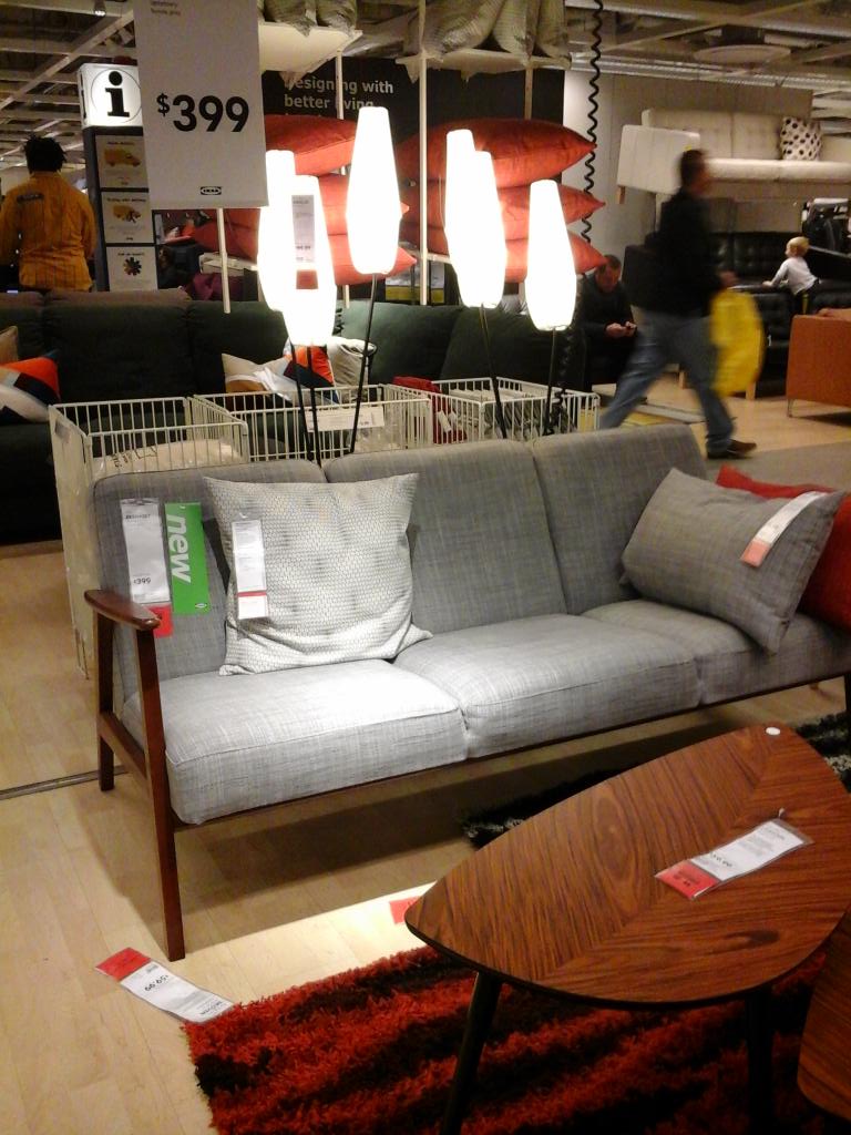 Verstenen Turbine Bij IKEA Stoughton on Twitter: "There's always something new to look at! Check  out this EKENASET sofa, $399! http://t.co/4aZW6SMkT9" / Twitter