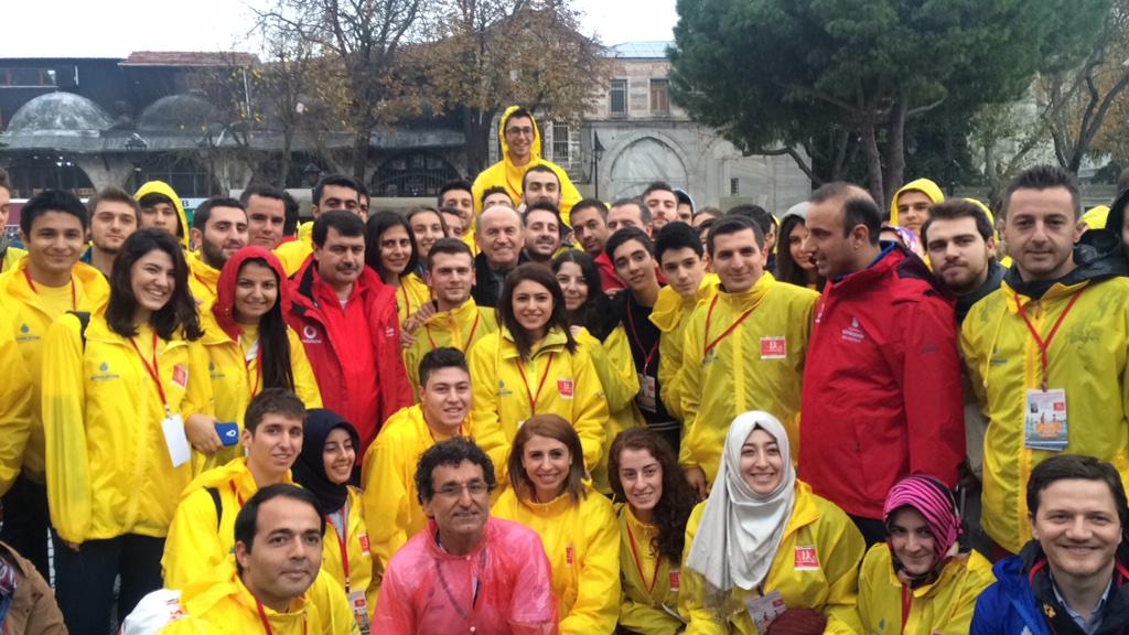 SportVolunTR's tweet photo. 36. Vodafone İstanbul Maratonu'nda Gönüllü olan 1567 arkadaşımıza teşekkür ederiz! Gönlünüze Sağlık! http://t.co/qWhy6p19Kl