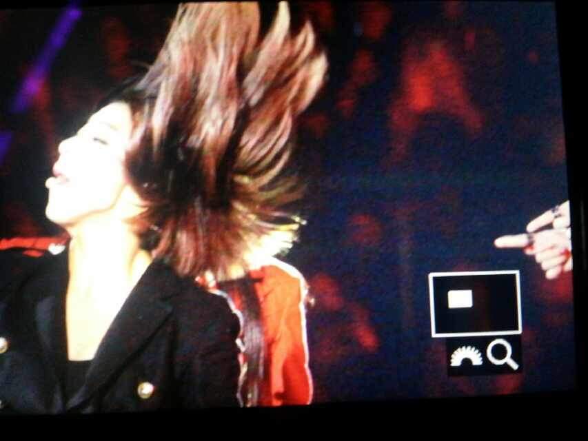 B2kURn2CQAExs9u.jpg:large