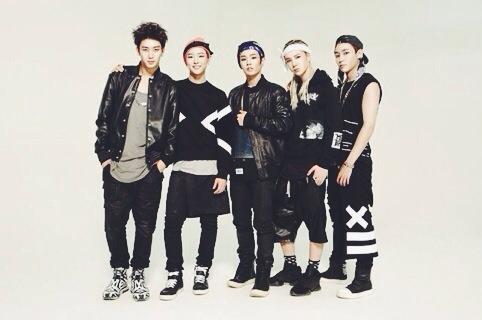 UnicornsBrazil's tweet photo. Hoje completa 1 mês com o UNIQ <3 @UNIQ_5 
#1MonthwithUNIQ http://t.co/APmghUbiOI
