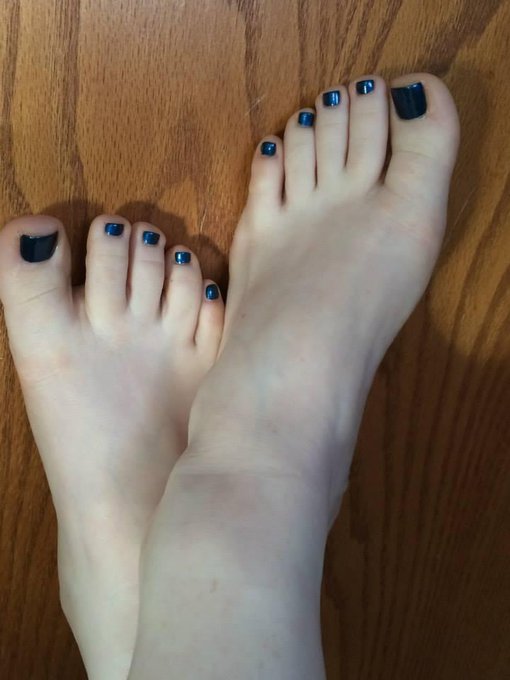 😋💖😋"@Heel2toeaction: Blue Nails xoxo http://t.co/jBOc9c1DK9 #manyvids #camgirl http://t.co/u2J1NlabeC"Next<a class="tags" href="/tag/heel2toeaction">@heel2toeaction</a><a href="/tag/camgirl"class="tags"><span>#camgirl</span></a><a href="/tag/manyvids"class="tags"><span>#manyvids</span></a>
