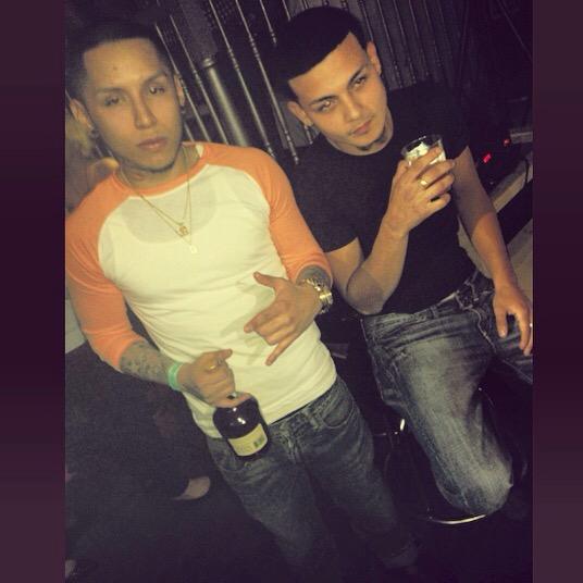 Thareaaalest's tweet photo. 📲💰👽💯 http://t.co/bLzwgwggkn