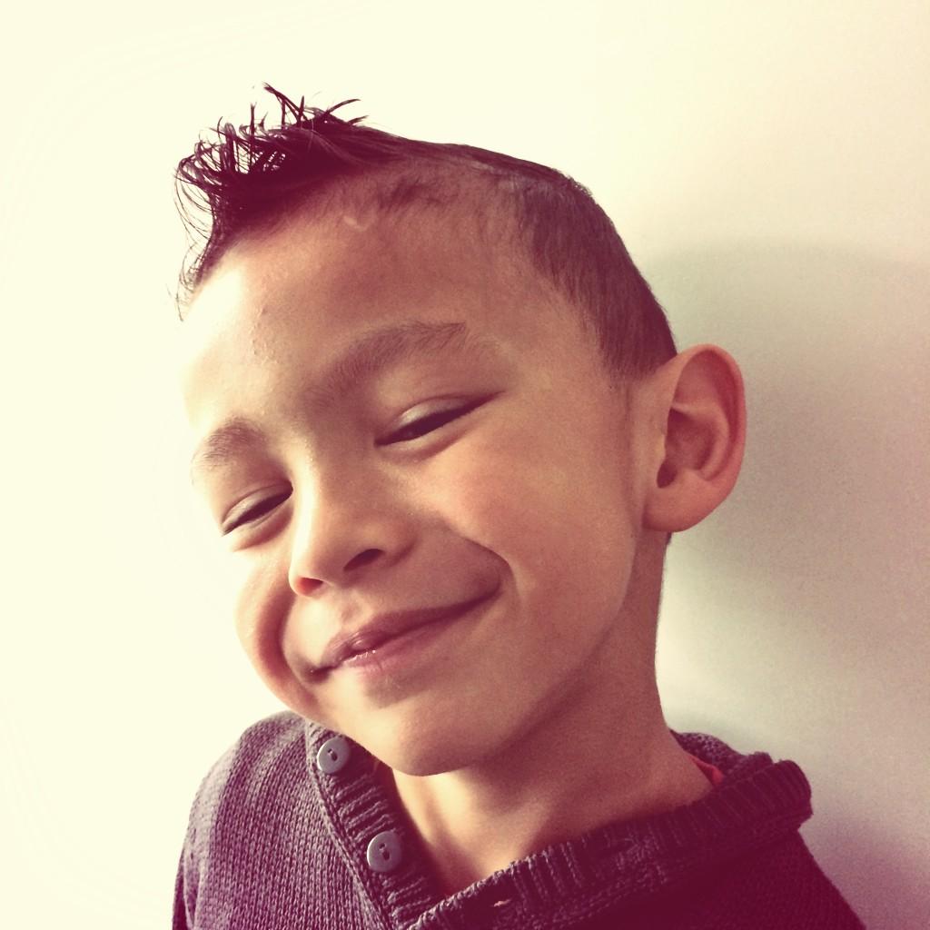 NikkiMDJ's tweet photo. What's with that hair lil' cousin?? ๐ #NinjaStyle #RadjaNainggolan #BelIndo #IndoBel @OfficialRadja #BelWal http://t.co/CjnYTB2NmY