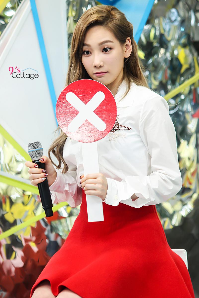 GirlsCottage's tweet photo. 140918 Taeyeon @ Mnet Open Studio (2) http://t.co/P1uBGWFJCe http://t.co/D5cLSKvuLQ http://t.co/swkgsyHPPw http://t.co/0P8ZEgTwgr