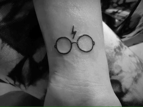 AnnabethRPGDVG's tweet photo. @EileenRPGDVG  *montre ce une photo* tiens c'est ce que je voudrais moi et toi? http://t.co/i7RP8ZBzFv