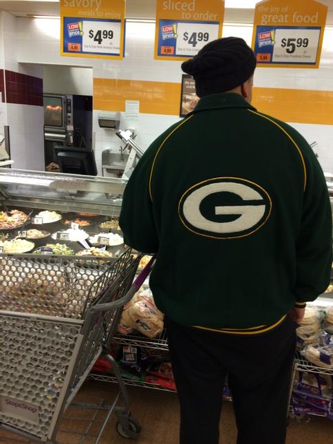 muellersports's tweet photo. Go Pack! http://t.co/dgSZ8vyLgd