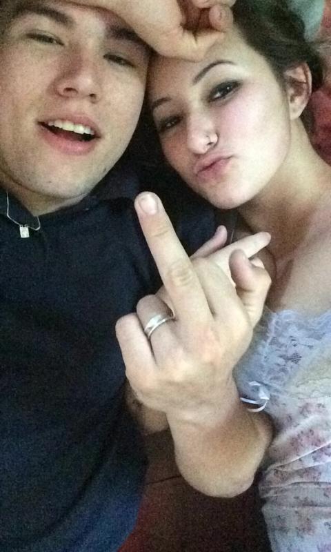 fernandes_daya's tweet photo. Eu te amo, sem textinho. http://t.co/8UmHTF53zP