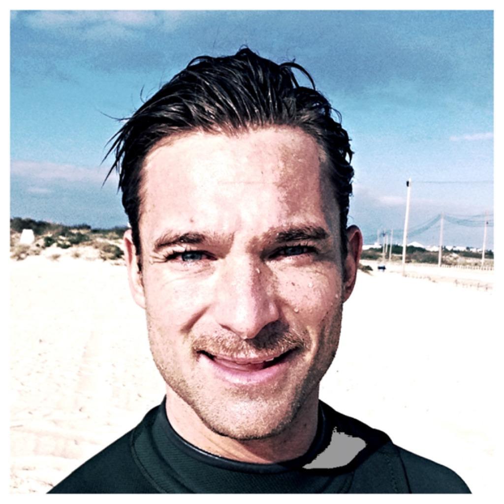 Flolechner2's tweet photo. Day 16. The portuguese moustache need some donations 👨🏄 It's "bergfest". 😂 http://t.co/6v4Pin8Adi