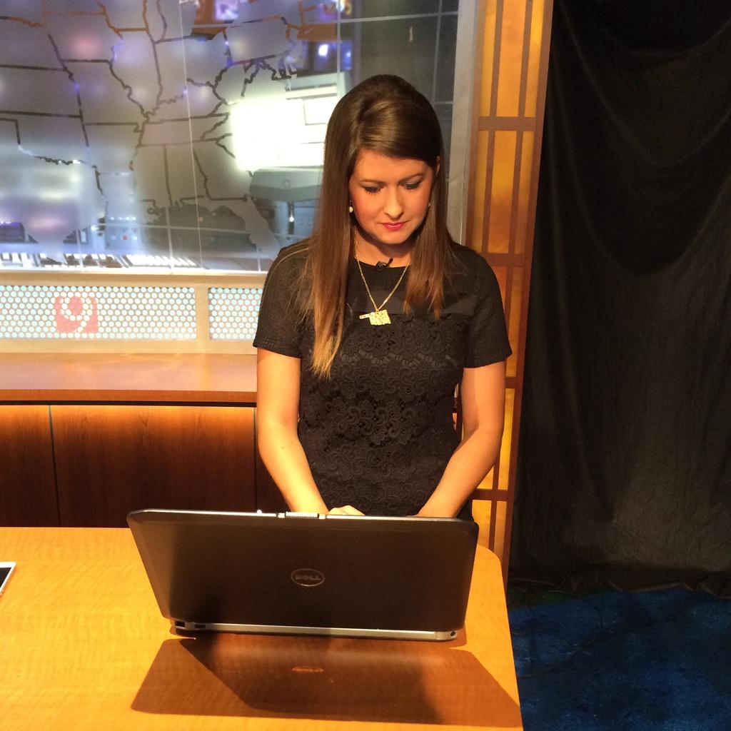 ProducerPepper_'s tweet photo. @NEWS9 @themahler @tornadopayne @CassieHeiter @LaceySwope #WeatherSquad http://t.co/gSFdoU0nea