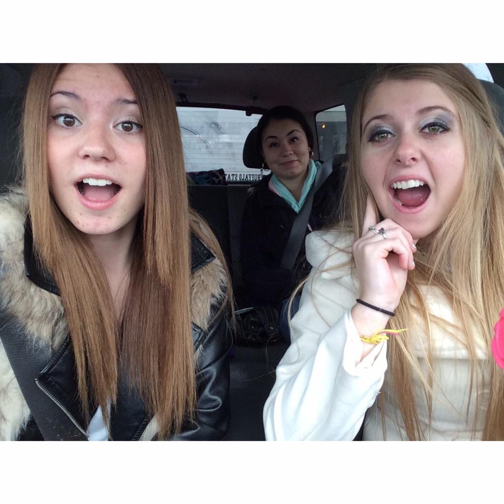 TIPBuffalo's tweet image. My friends and I on our way to see Emblem3 in PA. If you see us, you can say hi!! #ForeverTogetherTour :)