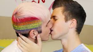 BarreraTankx's tweet photo. #subscribetolush
@Nickalaws
@mattewlush
Yay cuties well idk I have my personal boy toy XD love yur vlog and vids π http://t.co/5ynK5fgFvT