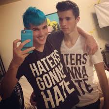 BarreraTankx's tweet photo. #subscribetolush
@Nickalaws
@mattewlush
Yay cuties well idk I have my personal boy toy XD love yur vlog and vids π http://t.co/5ynK5fgFvT