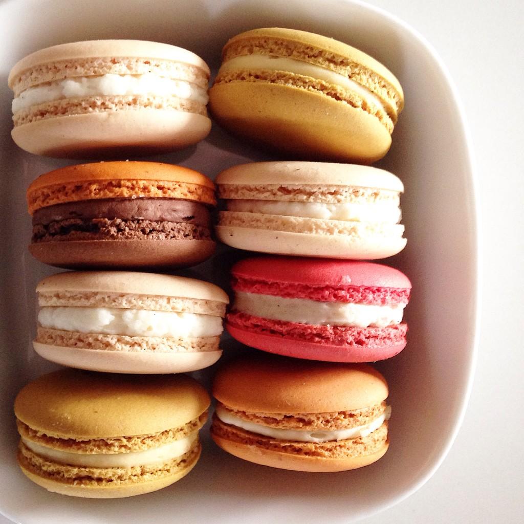 fbbteam's tweet photo. #Macaroons sunday http://t.co/ao1HeoAoOd
