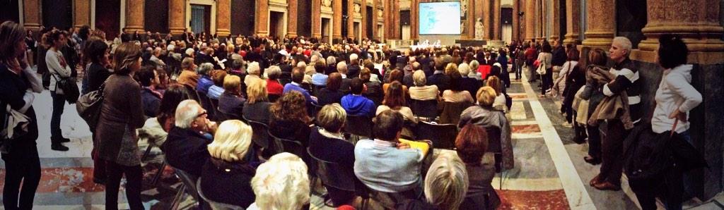 .<a href="/dariabig/">dariabignardi</a> legge l'incipit solare di <a href="/Lamoreche/">Lamoreché</a> alla platea di #GenovaLegge.