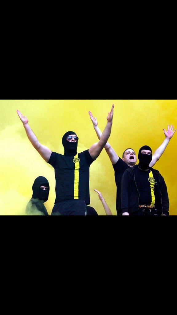 UltrasUnited_'s tweet photo. Dortmund http://t.co/lXeO71zQts