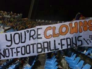 UltrasUnited_'s tweet photo. "@HHooligan: You're clowns not football fans! Old but Gold !! http://t.co/SSrM3Pmapn"