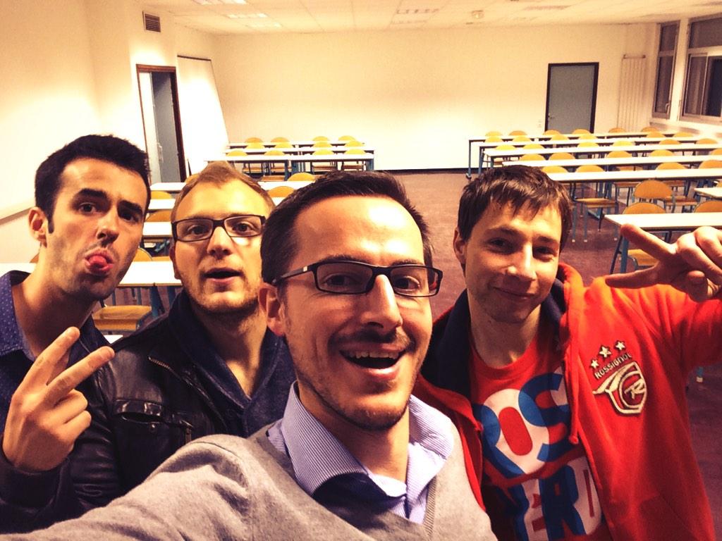 jonathanbonzy's tweet photo. @r8main : allez reviens au @SWGrenoble ! on est bien ;) cc @sabativi @WillyBraun @nilslouna http://t.co/QJZJxYMn03