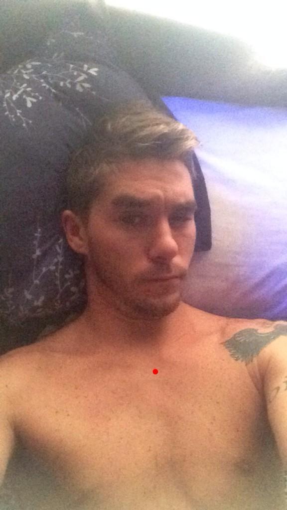 DoomsdayMike's tweet photo. Waking up sucks !! http://t.co/A5BFRFWe6Z