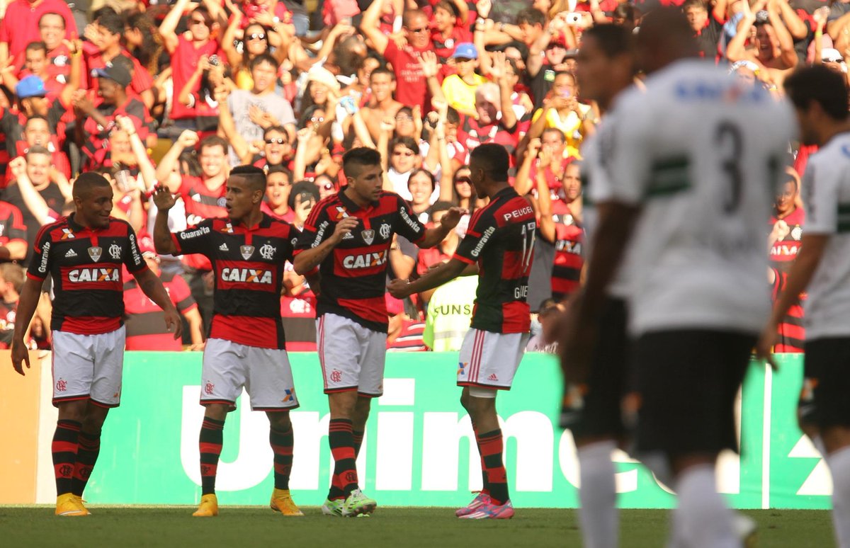 zegotinhapb's tweet photo. Flamengo vence o Coritiba e elimina de vez a chance de rebaixamento! http://t.co/Tu7x7pyYAz http://t.co/do7VEiLsyG