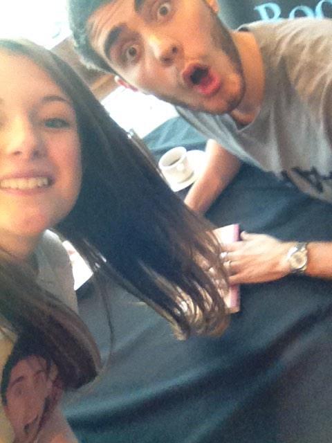baezblues's tweet photo. Today was literally the best day of my life ly Alfie thanks so much!! β€οΈπ @PointlessBlog #pointlessbooktour http://t.co/qHr1h41MU5