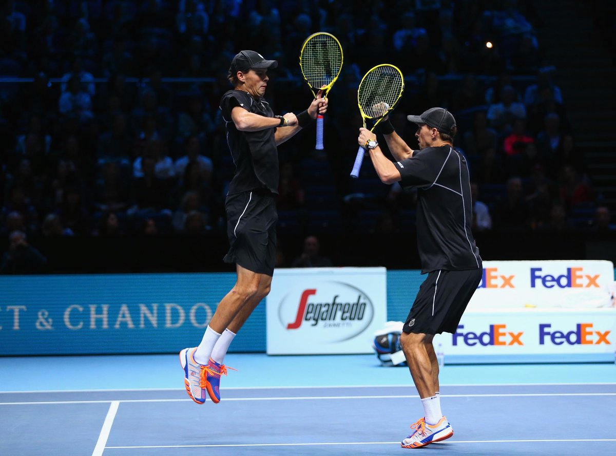 REYES: los Bryan ganaron por 4ª vez las Finales ATP, lograron el título Nº 103 y por 4º año consiguieron al menos 10