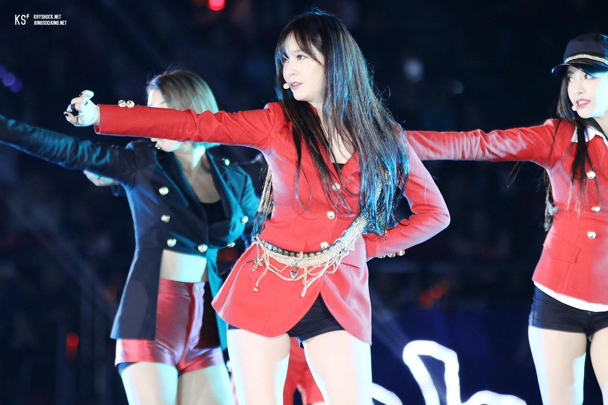 kryshocknet's tweet photo. #크리스탈 #정수정 141116 BEST OF BEST CONCERT index update 3P  http://t.co/5B8ycmXWmB / http://t.co/xB30poDqOe http://t.co/YPrzEo3O5Z
