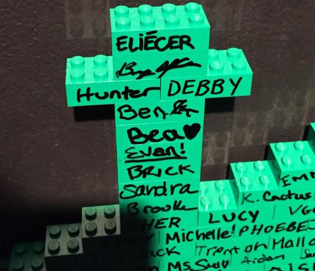 eliecercohen's tweet image. It's going to be a part of the new sculpture! Impressive! @NathanSawaya #BOSTONBRICKS