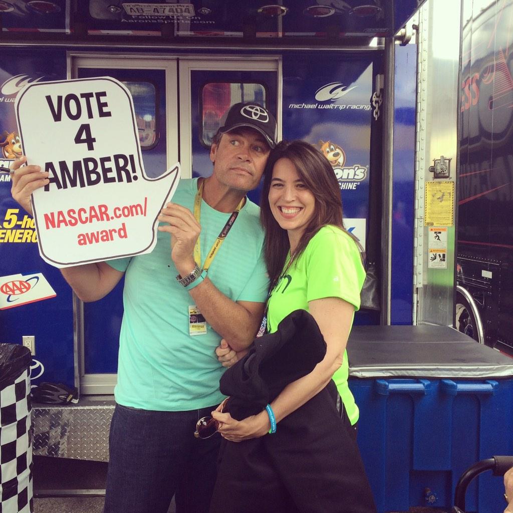 NASCAR_FDN's tweet image. #BJFHAward finalist Amber met @mw55 with @ToyotaRacing for her official humanitarian jacket! #ChaseHappiness