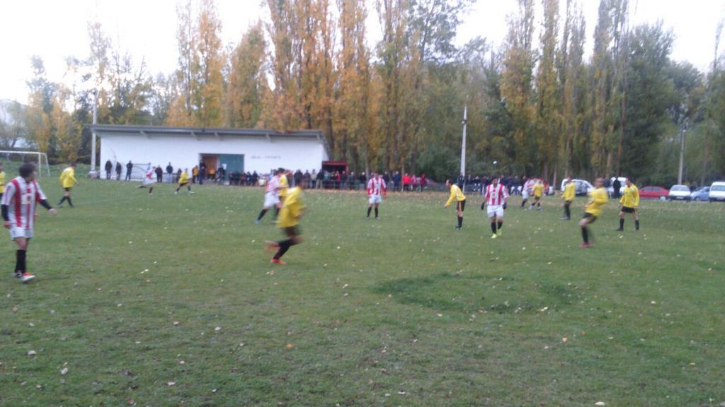 AT_Zamora's tweet photo. Victoria sufrida ante un gran @villamorcd que planto cara hasta el final http://t.co/jr4NexamPD