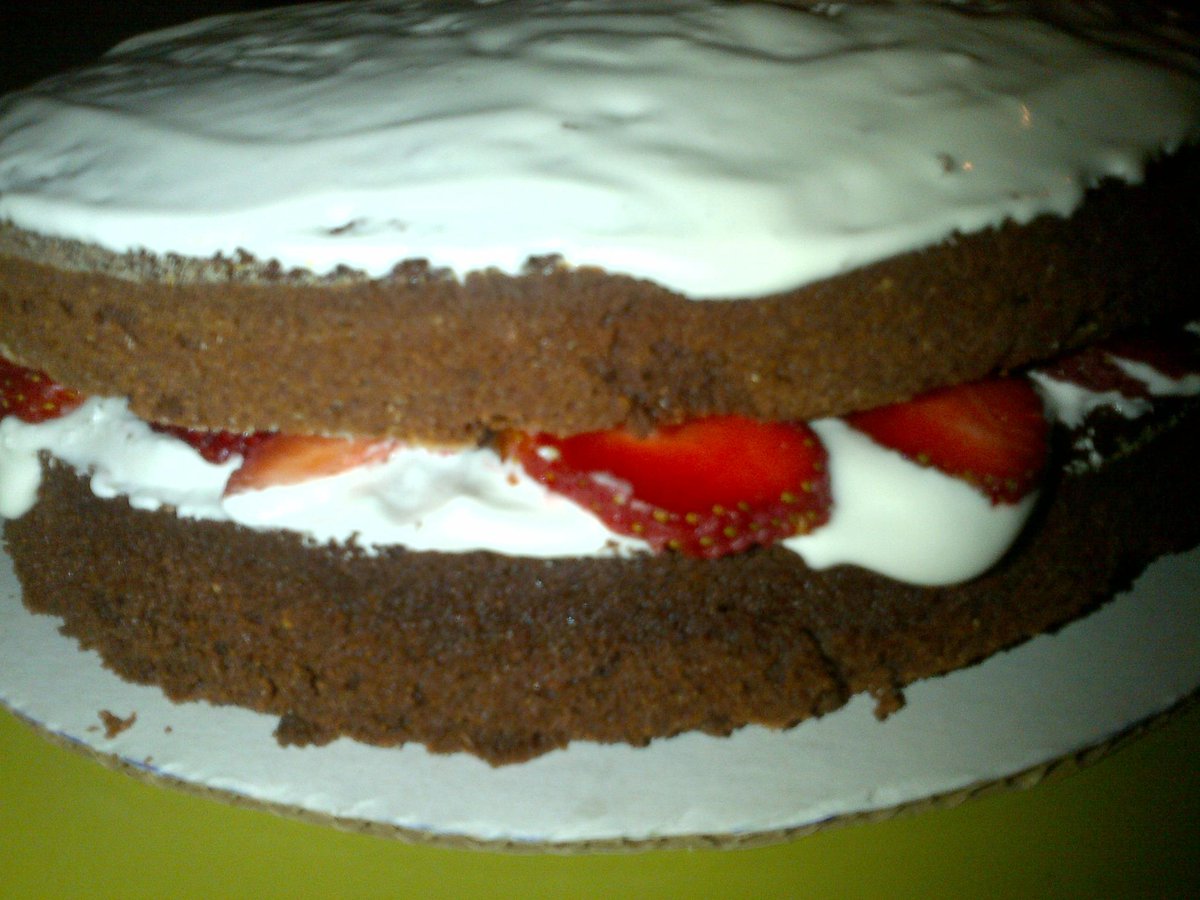 PostreaCD tweet picture