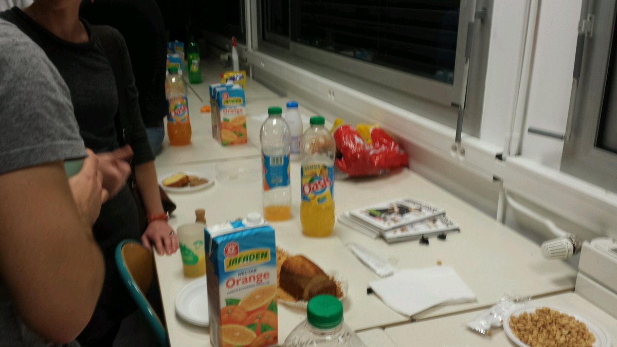QuentinSup's tweet photo. Mais ou est la bière promise ? ;) @1petitemousse #swgrenoble #gsb2014 http://t.co/R72lvrubIy
