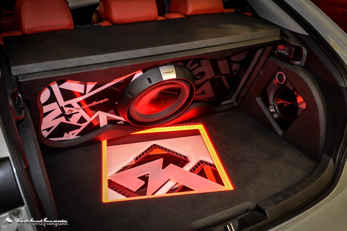 RockfordFosgate's tweet photo. Flawless install from #TuningDay running #Power amps, a #Power #T2 subwoofer, and T16-S components. #RockfordFosgate http://t.co/62FcHj0P75