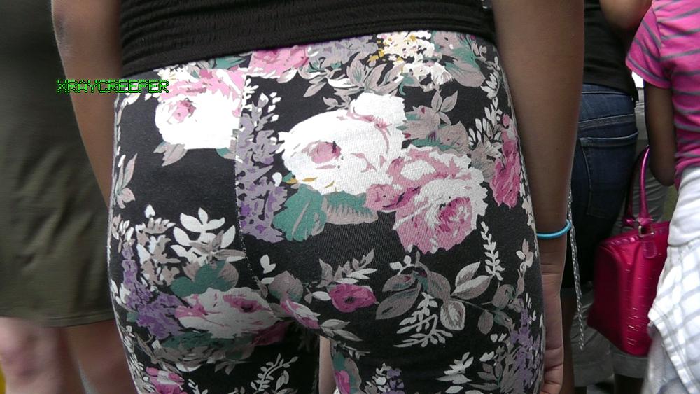 XrayCreeper's tweet photo. When you cant see past the flowers... @PedASStrian @ClubSlips @krispecreep @BeachCreeperz @BadgerBob2 http://t.co/wic4SD6kTy